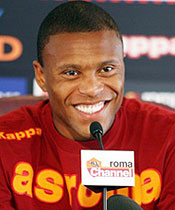 Julio César Baptista