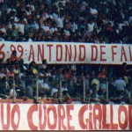 uno striscione della sud che ricorda Antonio De Falchi