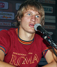 Tin Jedvaj