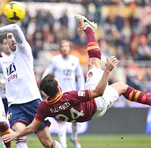 Roma-Genoa: la rovesciata-gol di Florenzi